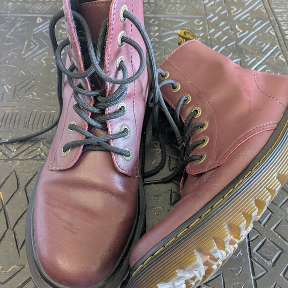 Burgundy Doc Martens Sz 8 - Picture 2 of 6